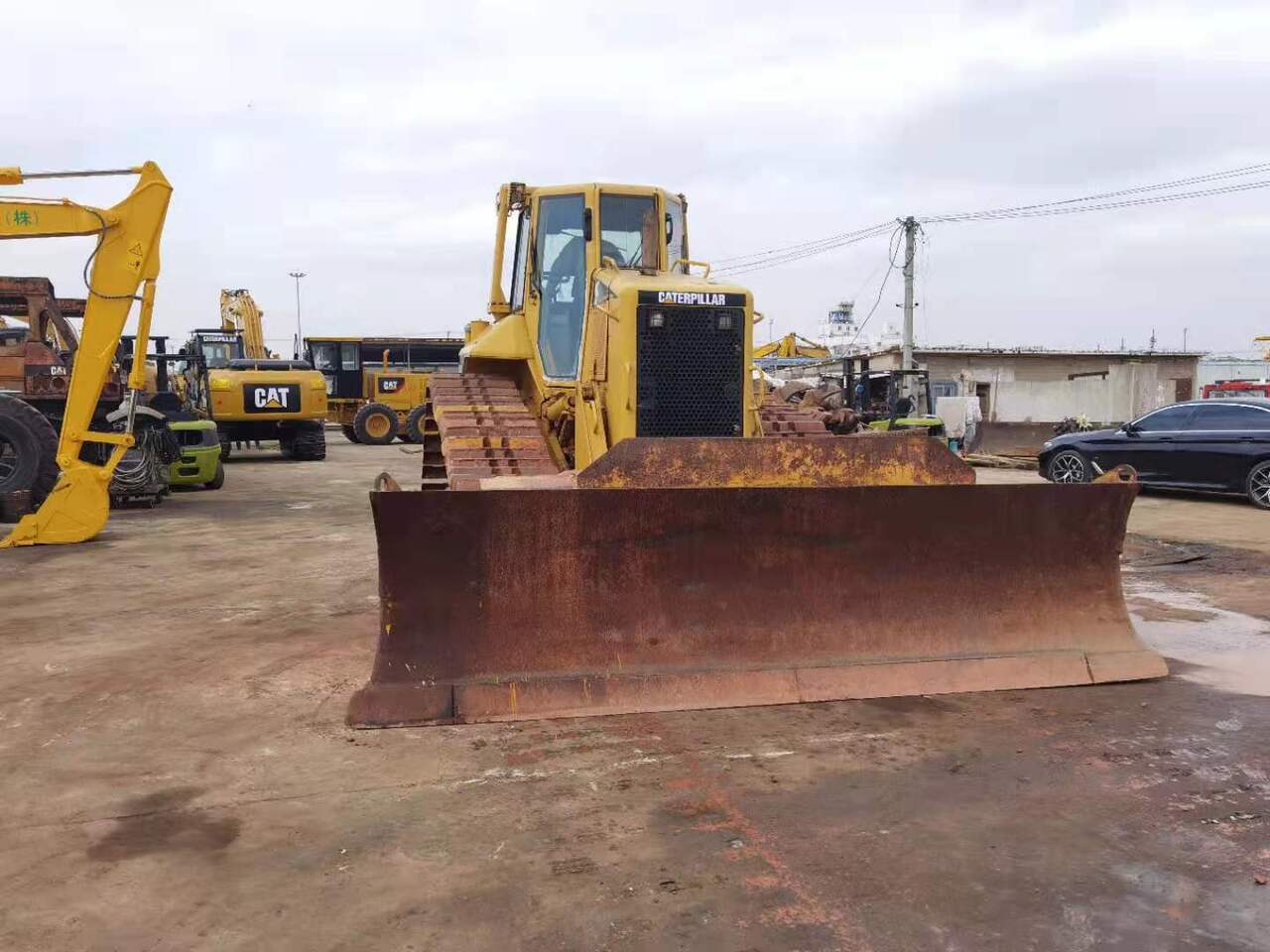 CATERPILLAR D6N - Bulldozer: picture 2 CATERPILLAR D6N - Bulldozer: picture 2