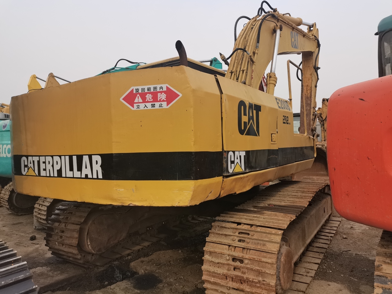 CATERPILLAR E200 - Crawler excavator: picture 1 CATERPILLAR E200 - Crawler excavator: picture 1