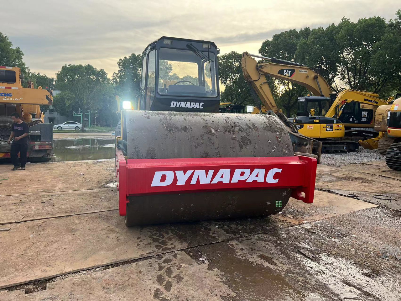 DYNAPAC CA215D - Roller: picture 3 DYNAPAC CA215D - Roller: picture 3