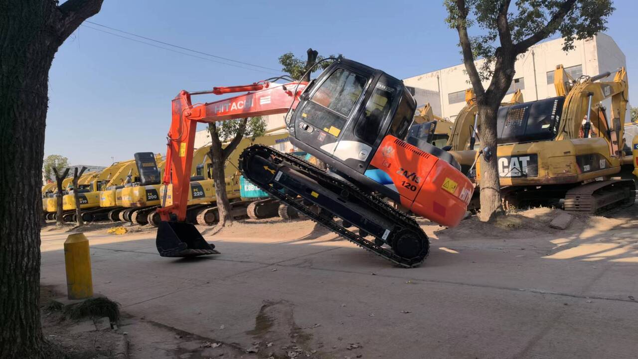 HITACHI ZX120 - Crawler excavator: picture 2 HITACHI ZX120 - Crawler excavator: picture 2