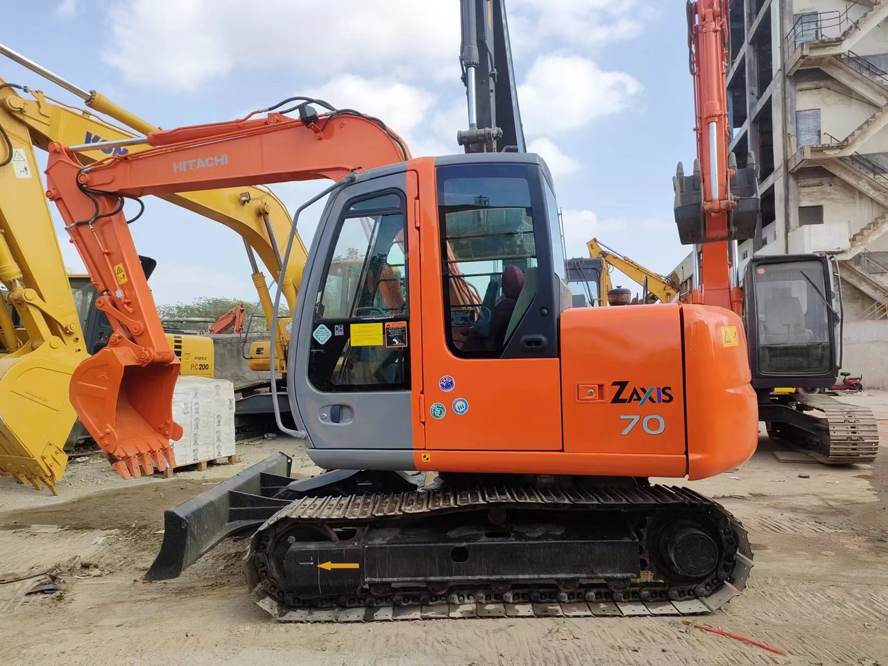HITACHI ZX70 - Crawler excavator: picture 3 HITACHI ZX70 - Crawler excavator: picture 3