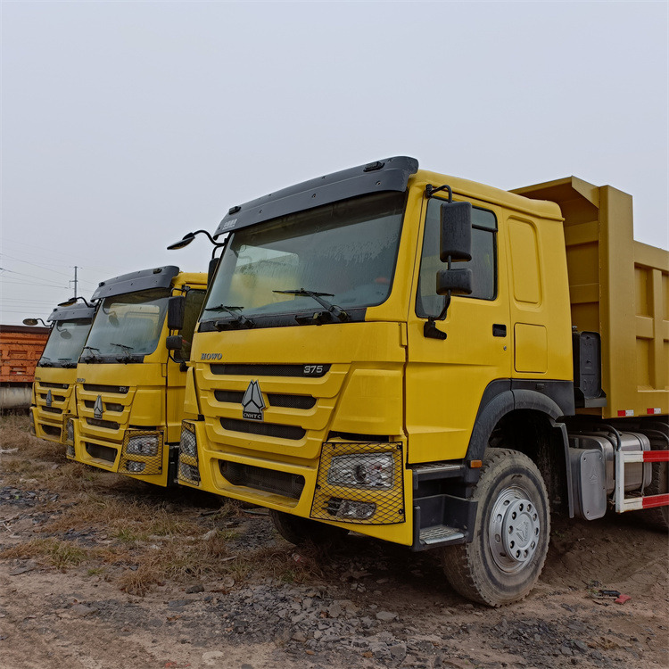 HOWO 6x4 375 -yellow Tipper - Tipper: picture 1 HOWO 6x4 375 -yellow Tipper - Tipper: picture 1