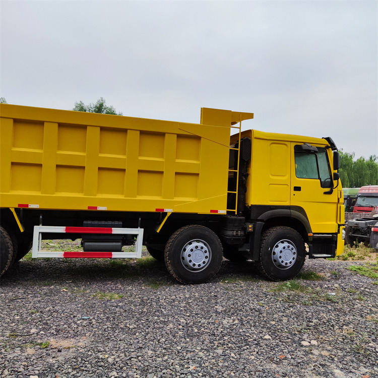 HOWO 8x4 371-Tipper - Tipper: picture 4 HOWO 8x4 371-Tipper - Tipper: picture 4