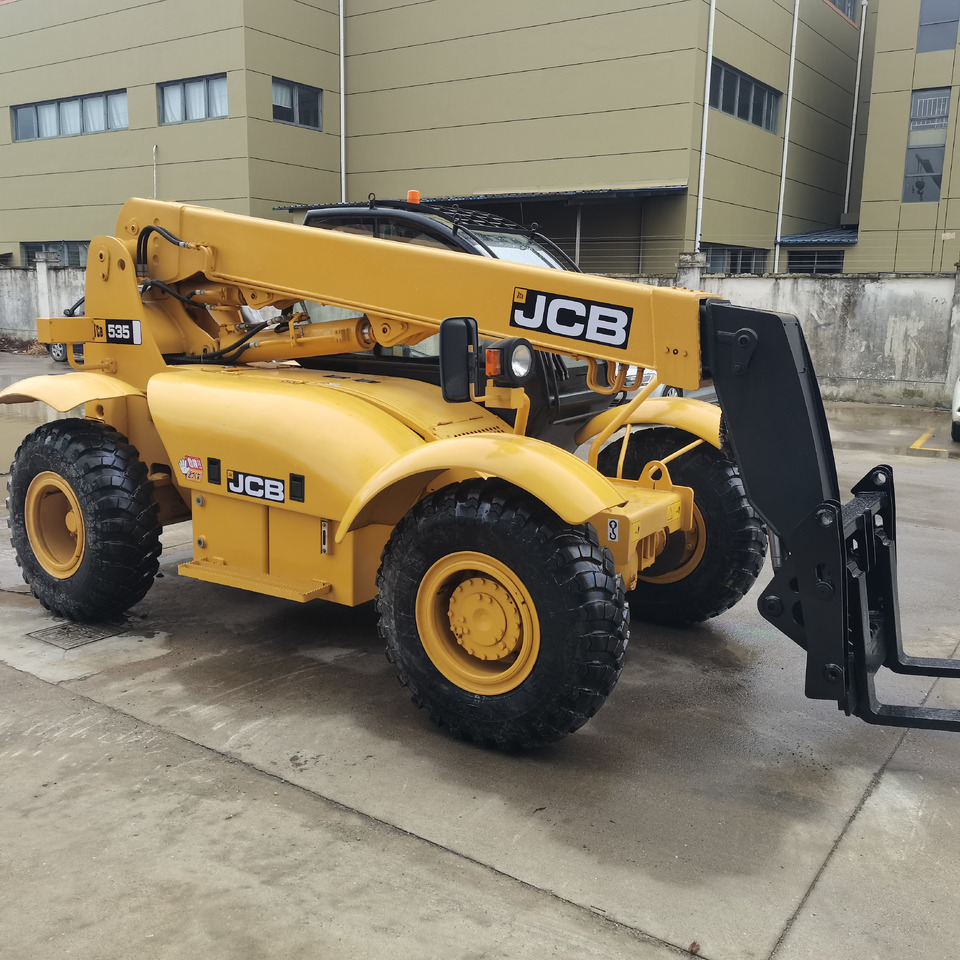 JCB 535 - Telescopic handler: picture 4 JCB 535 - Telescopic handler: picture 4