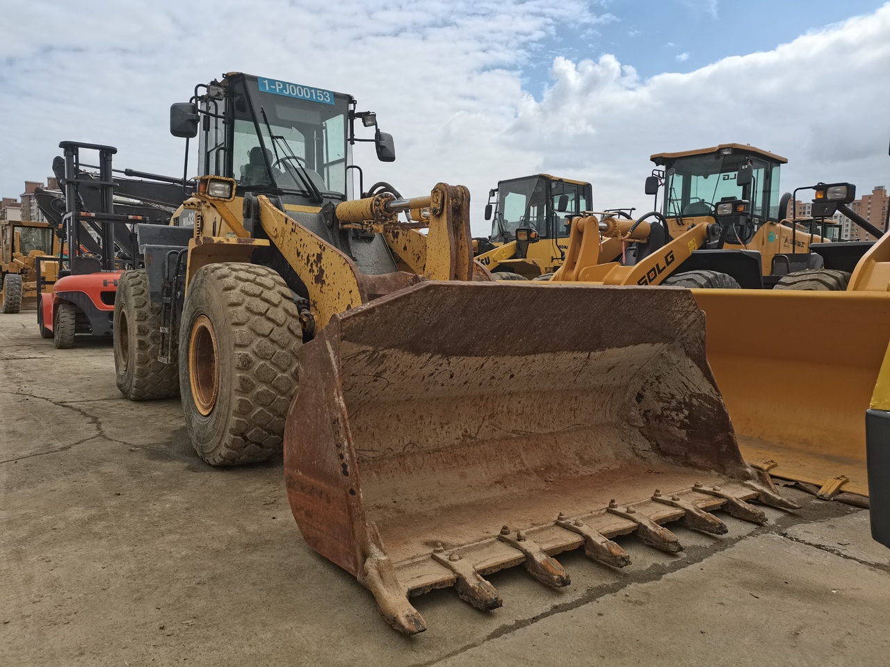 KOMATSU WA320-5 - Wheel loader: picture 4 KOMATSU WA320-5 - Wheel loader: picture 4