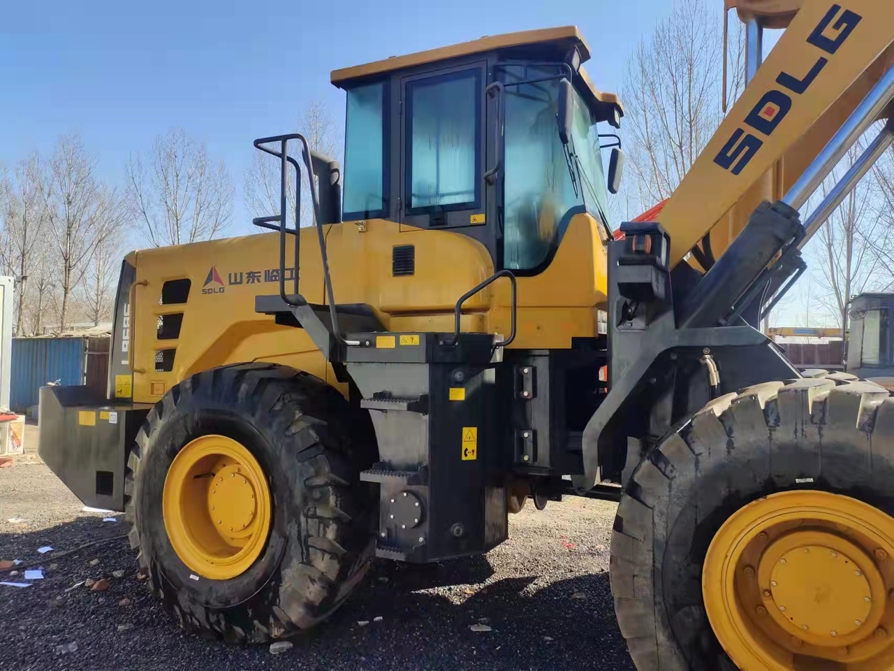SDLG L968F - Wheel loader: picture 4 SDLG L968F - Wheel loader: picture 4