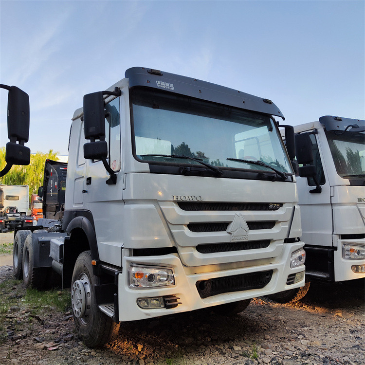 HOWO HOWO 6x4 375 tractor - Tractor unit: picture 4 HOWO HOWO 6x4 375 tractor - Tractor unit: picture 4