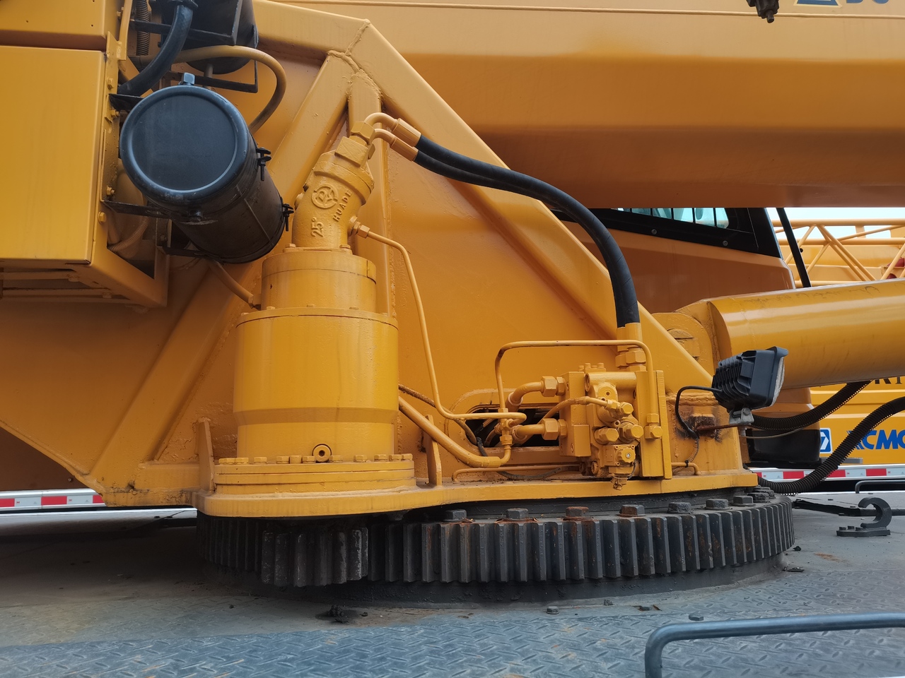 XCMG QY70K - Crane: picture 5 XCMG QY70K - Crane: picture 5