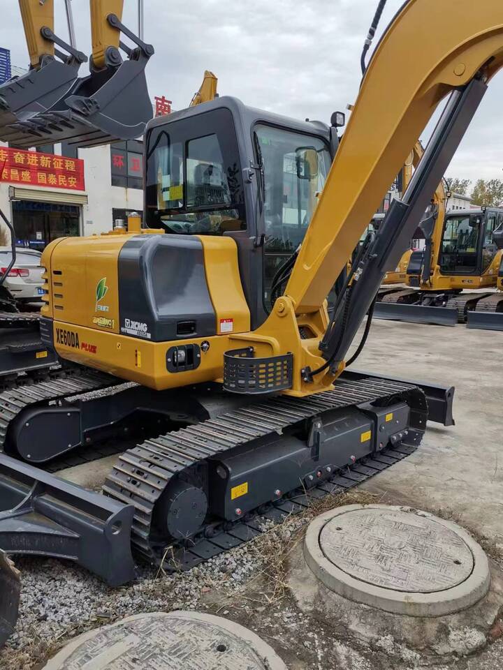 XCMG XE60DA - Crawler excavator: picture 2 XCMG XE60DA - Crawler excavator: picture 2