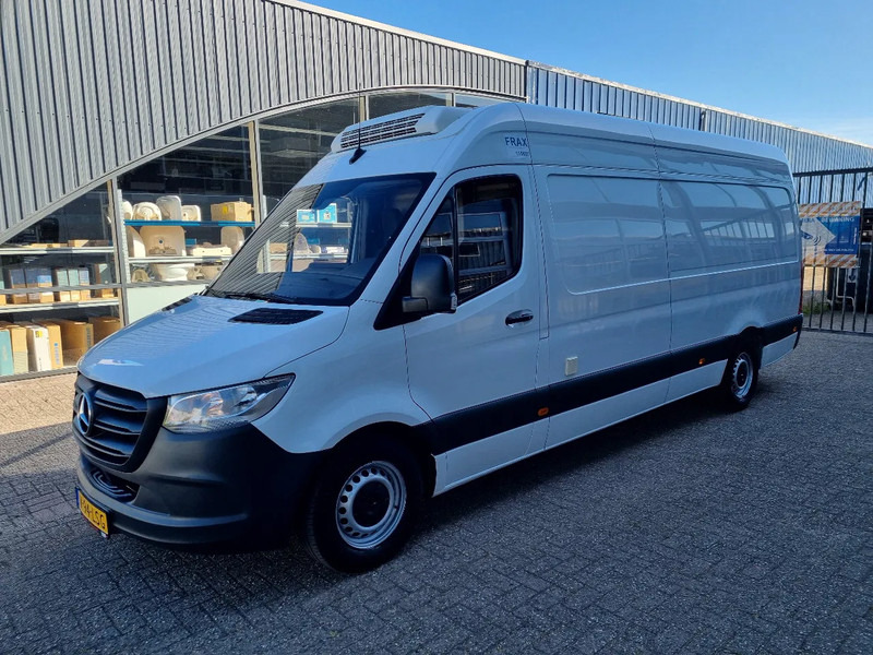 Mercedes-Benz Sprinter 314 CDI Maxi Koelwagen Thermo-King V300max st 230V Euro 6 - Refrigerated van: picture 4 Mercedes-Benz Sprinter 314 CDI Maxi Koelwagen Thermo-King V300max st 230V Euro 6 - Refrigerated van: picture 4