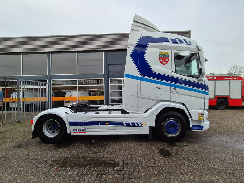 DAF XG 530/ (1) 2022/ Retarder/ LED/ Park Airco/ Navi/ Full option - Tractor unit: picture 2 DAF XG 530/ (1) 2022/ Retarder/ LED/ Park Airco/ Navi/ Full option - Tractor unit: picture 2
