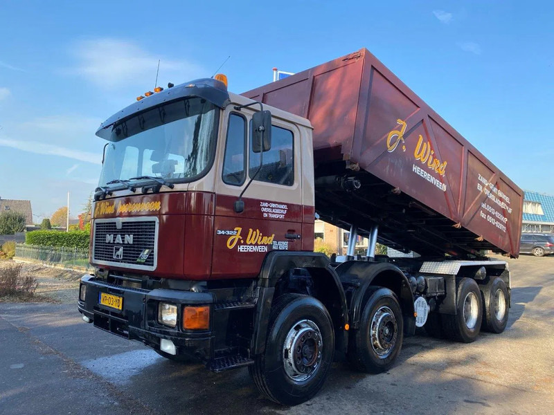 MAN 35 35.322 HOLLAND TRUCK FULL STEEL SPRING MANUAL ZF GEARBOX no 372 - Tipper: picture 1 MAN 35 35.322 HOLLAND TRUCK FULL STEEL SPRING MANUAL ZF GEARBOX no 372 - Tipper: picture 1