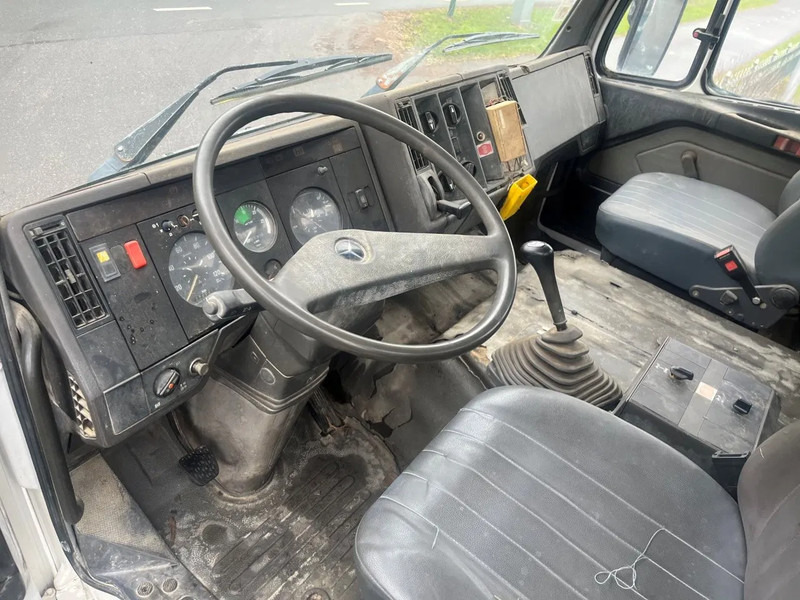 Concrete pump truck Mercedes-Benz SK 1922 PUTZMEISTER M22 MANUAL FULL STEEL SPRING NEW TYRES: picture 20 Concrete pump truck Mercedes-Benz SK 1922 PUTZMEISTER M22 MANUAL FULL STEEL SPRING NEW TYRES: picture 20