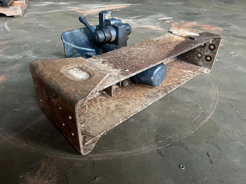 Rockinger achter vangmuil koppeling met tussenbalk, diverse beschikbaar - Clutch and parts for Truck: picture 3 Rockinger achter vangmuil koppeling met tussenbalk, diverse beschikbaar - Clutch and parts for Truck: picture 3