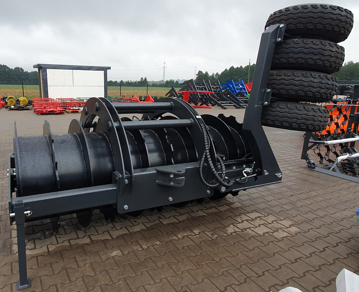 METAL-TECHNIK Wał Pryzmowy MT2 z dociskiem - Farm roller: picture 1 METAL-TECHNIK Wał Pryzmowy MT2 z dociskiem - Farm roller: picture 1