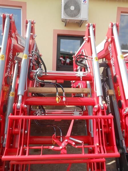 Metal-Technik Frontlader für Case/ Front loader/ Ładowacz TUR - Farm tractor: picture 5 Metal-Technik Frontlader für Case/ Front loader/ Ładowacz TUR - Farm tractor: picture 5