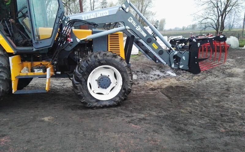 Metal-Technik für Renault ARES 550 RZ, 610 RZ - Front loader for tractor: picture 1 Metal-Technik für Renault ARES 550 RZ, 610 RZ - Front loader for tractor: picture 1
