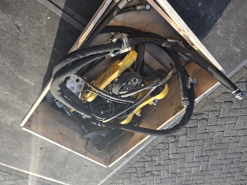 Liebherr likufix sw33 likufix sw 33 schnelwechsler - Quick coupler for Construction machinery: picture 5 Liebherr likufix sw33 likufix sw 33 schnelwechsler - Quick coupler for Construction machinery: picture 5