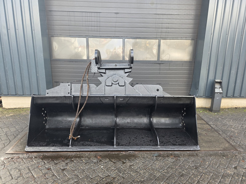 Kantelbak cw55 tilting bucket verachtert kantelbak tilting bucket - Bucket for Construction machinery: picture 1 Kantelbak cw55 tilting bucket verachtert kantelbak tilting bucket - Bucket for Construction machinery: picture 1