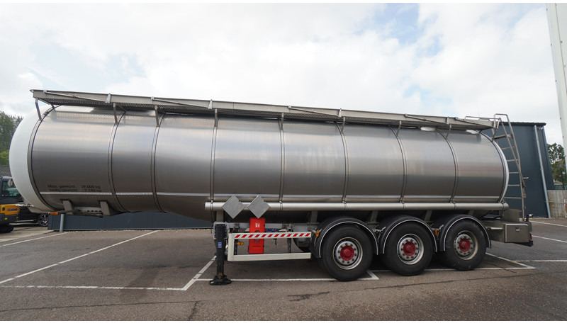 Indox 3 AXLE ADR CHEMICAL AD-BLUE TANK TRAILER 35.115LTR - Tank semi-trailer: picture 1 Indox 3 AXLE ADR CHEMICAL AD-BLUE TANK TRAILER 35.115LTR - Tank semi-trailer: picture 1