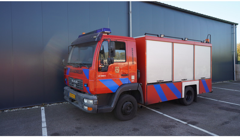 MAN LE 180 C FIRE TRUCK - Fire truck: picture 3 MAN LE 180 C FIRE TRUCK - Fire truck: picture 3