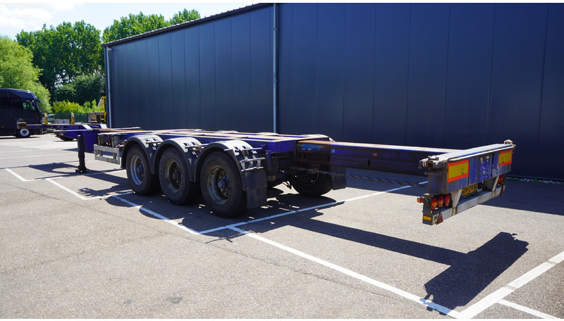Pacton 3 AXLE MULTI CONTAINER TRANSPORT TRAILER EXTENDABLE 45 FT - Container transporter/ Swap body semi-trailer: picture 4 Pacton 3 AXLE MULTI CONTAINER TRANSPORT TRAILER EXTENDABLE 45 FT - Container transporter/ Swap body semi-trailer: picture 4