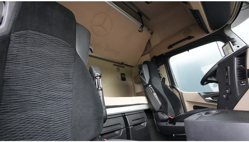 Tractor unit Mercedes-Benz ACTROS 1945 GIGASPACE 747.600KM: picture 7 Tractor unit Mercedes-Benz ACTROS 1945 GIGASPACE 747.600KM: picture 7