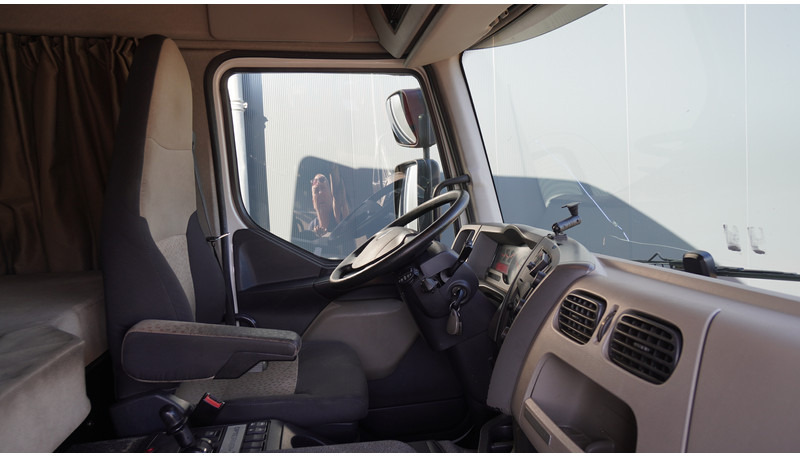 Renault PREMIUM 370 EURO5 685.400KM - Tractor unit: picture 5 Renault PREMIUM 370 EURO5 685.400KM - Tractor unit: picture 5