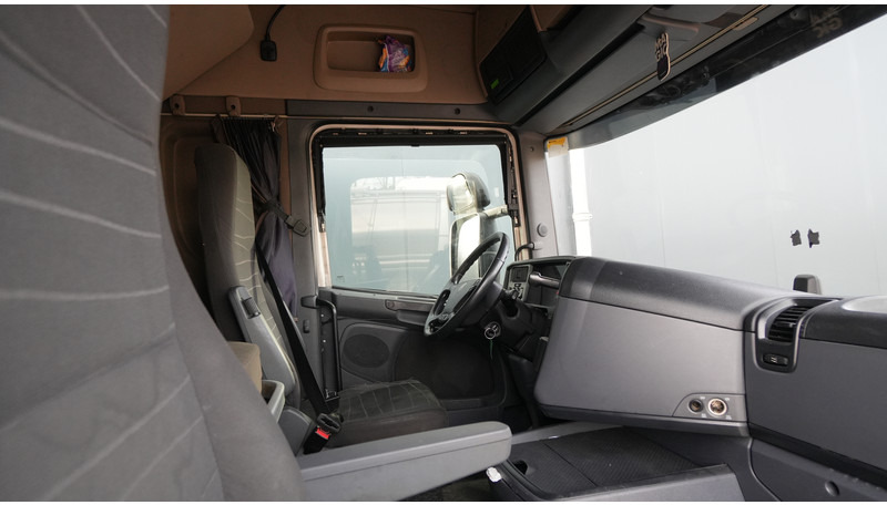 Scania R 410 HIGHLINE RETARDER 827.000KM - Tractor unit: picture 5 Scania R 410 HIGHLINE RETARDER 827.000KM - Tractor unit: picture 5