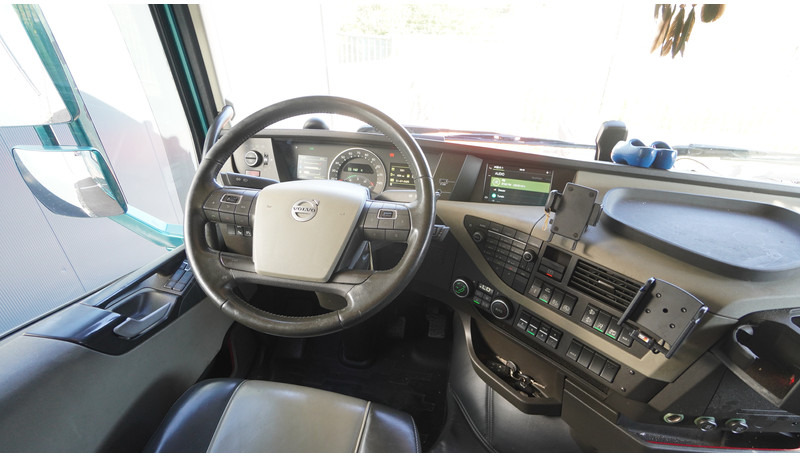 Volvo FH 460 GLOBETROTTER EURO 6 - Tractor unit: picture 5 Volvo FH 460 GLOBETROTTER EURO 6 - Tractor unit: picture 5