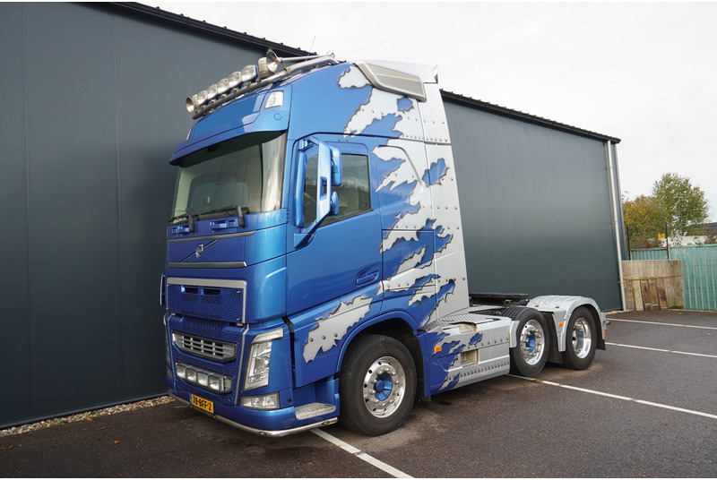 Volvo FH 540 6X2 XL SHOWTRUCK 4-SEATS 455.000KM - Tractor unit: picture 3 Volvo FH 540 6X2 XL SHOWTRUCK 4-SEATS 455.000KM - Tractor unit: picture 3