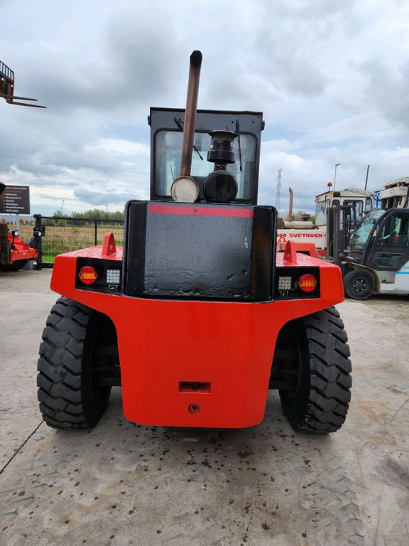 SMV Svetruck 15120 - Diesel forklift: picture 4 SMV Svetruck 15120 - Diesel forklift: picture 4