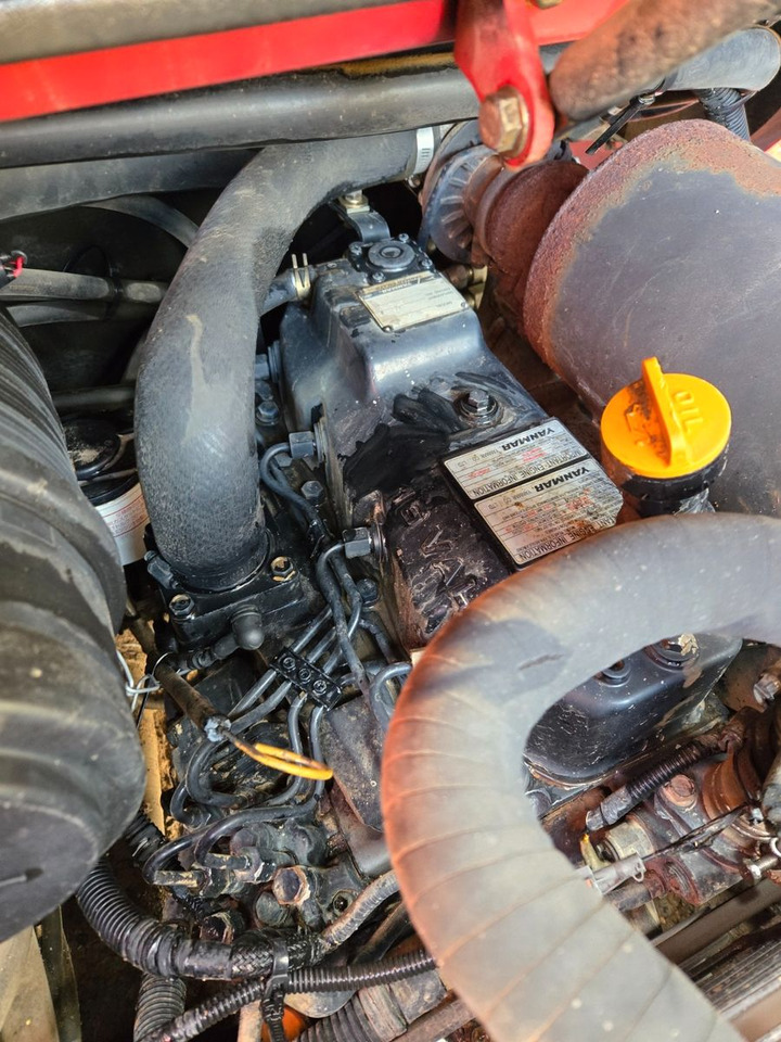 Takeuchi TL120 - Wheel loader: picture 5 Takeuchi TL120 - Wheel loader: picture 5