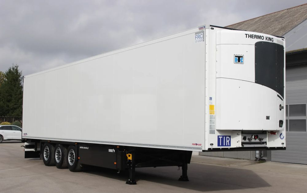 Schmitz Cargobull FP 60 V7 Thermo King SLXi 300 / JAK NOWA / ŚCIANA 7 CM / - Refrigerator semi-trailer: picture 2 Schmitz Cargobull FP 60 V7 Thermo King SLXi 300 / JAK NOWA / ŚCIANA 7 CM / - Refrigerator semi-trailer: picture 2