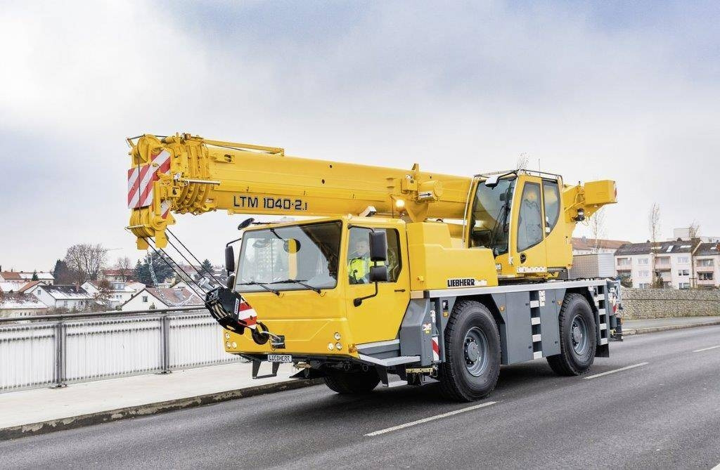 Liebherr LTM 1040-2.1 - All terrain crane: picture 1 Liebherr LTM 1040-2.1 - All terrain crane: picture 1