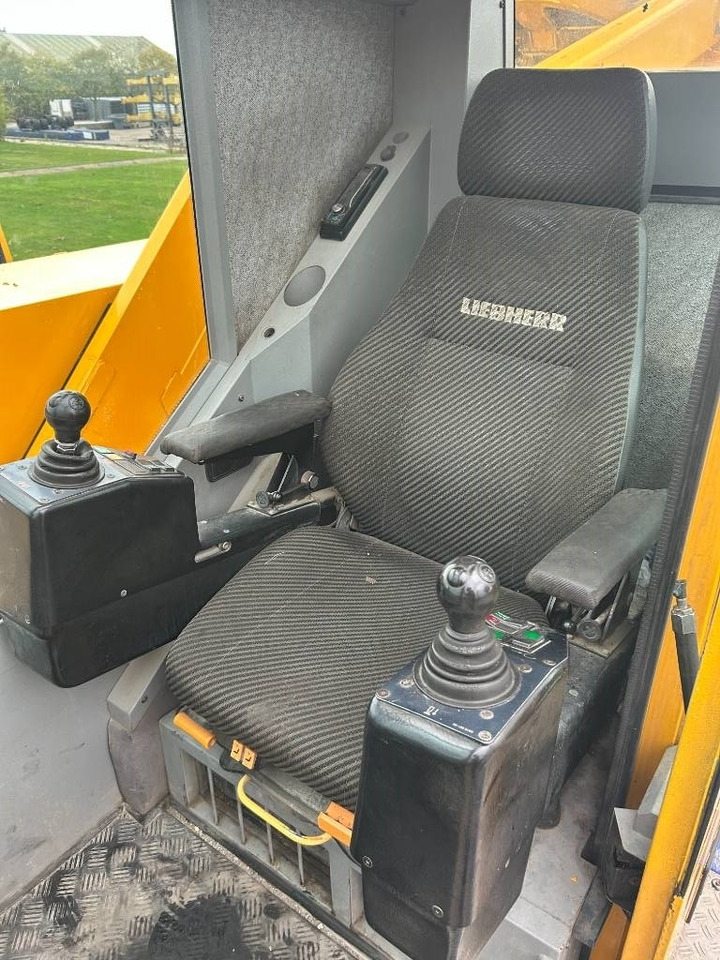 All terrain crane Liebherr LTM 1055-3.1: picture 10 All terrain crane Liebherr LTM 1055-3.1: picture 10