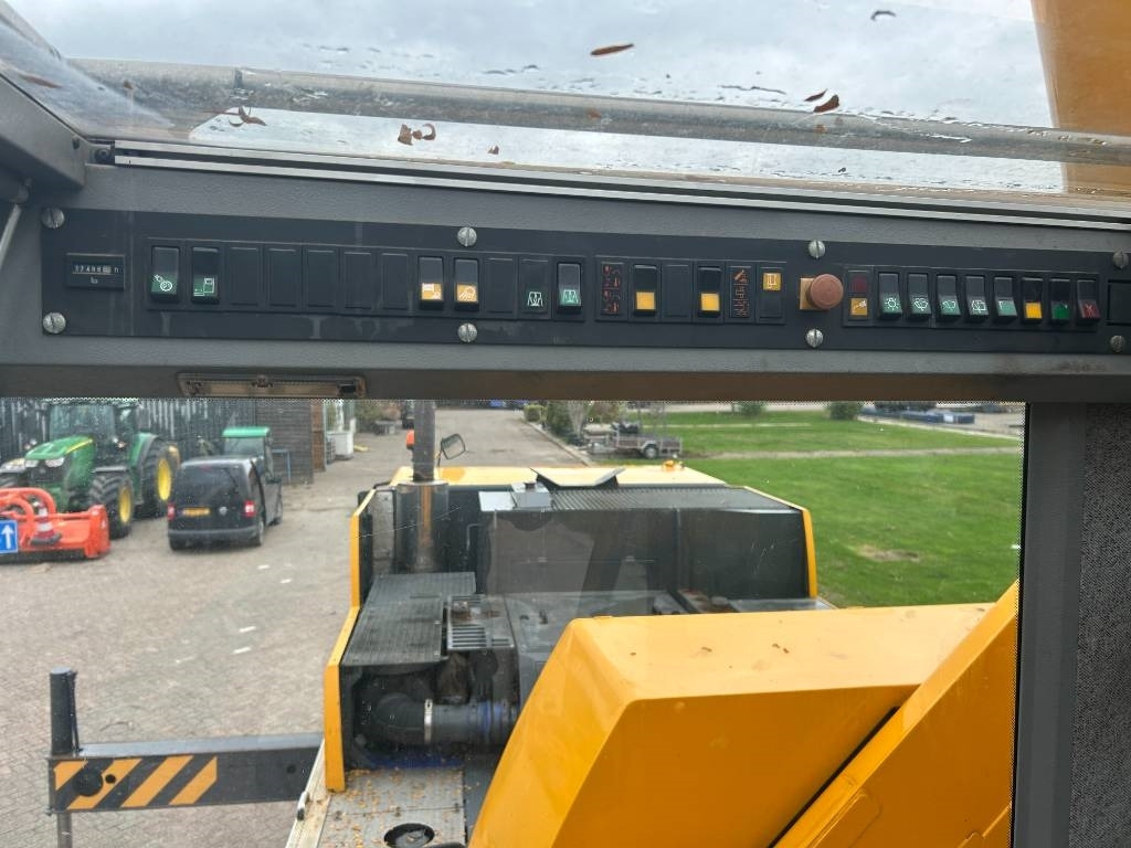 All terrain crane Liebherr LTM 1055-3.1: picture 12 All terrain crane Liebherr LTM 1055-3.1: picture 12