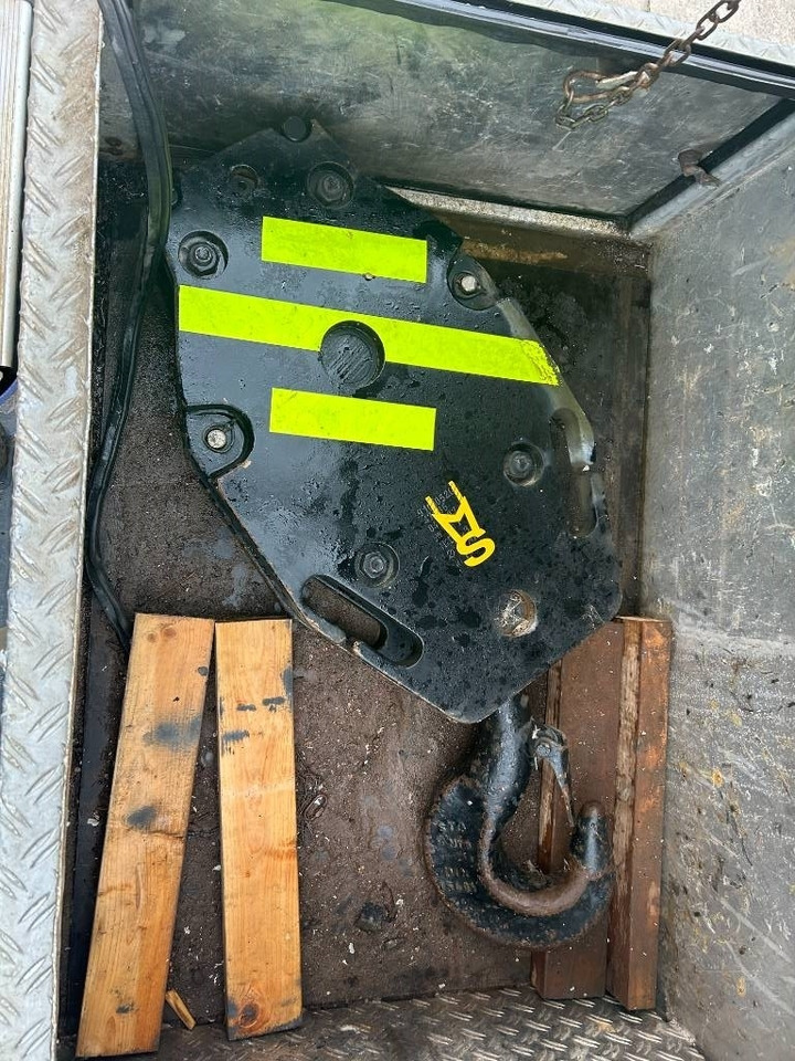 All terrain crane Liebherr LTM 1055-3.1: picture 8 All terrain crane Liebherr LTM 1055-3.1: picture 8