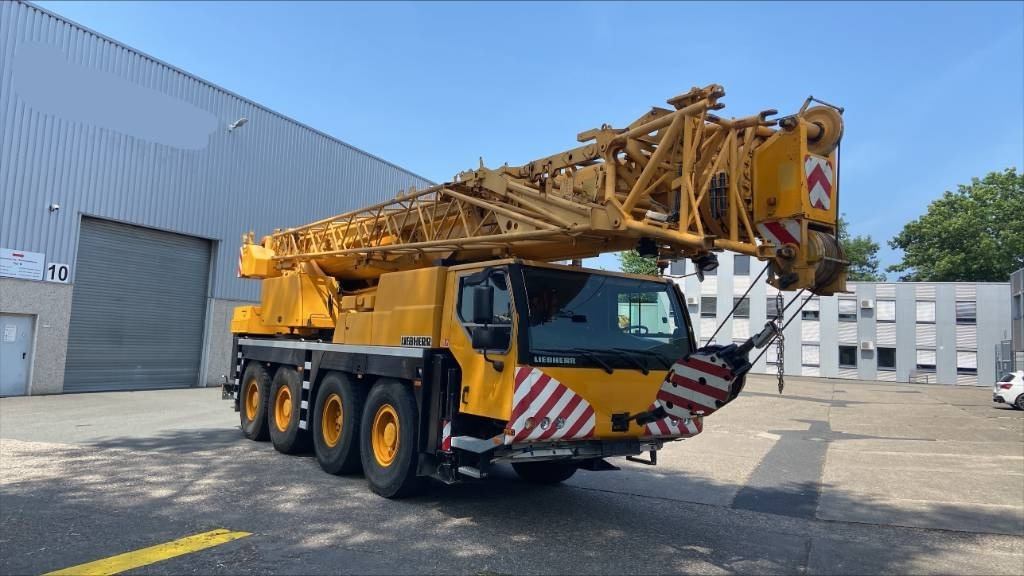 Liebherr LTM 1070-4.1 - All terrain crane: picture 2 Liebherr LTM 1070-4.1 - All terrain crane: picture 2