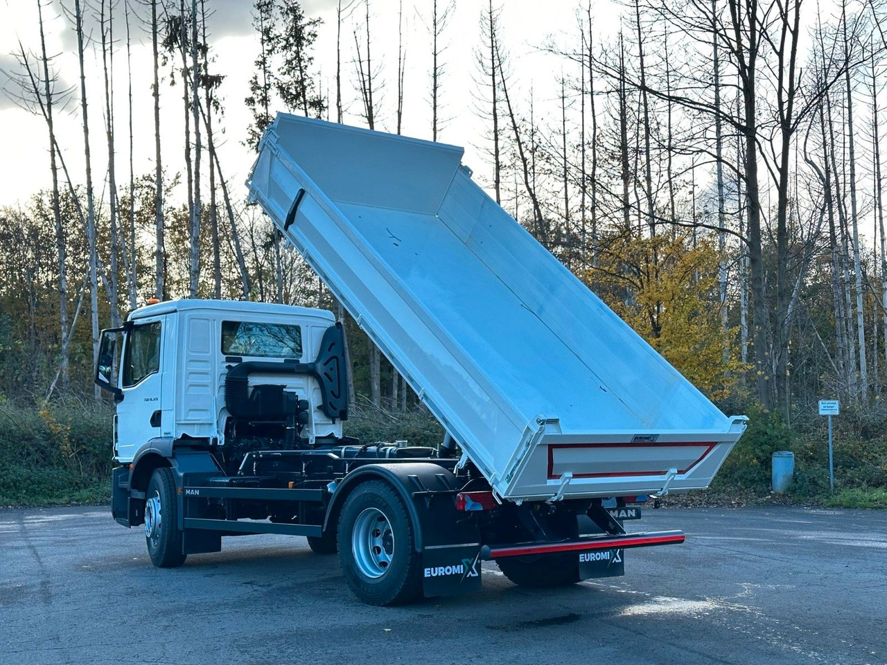 Tipper MAN TGM 18.320  4X2 / Euro 6e 3-Seiten-Kipper: picture 16