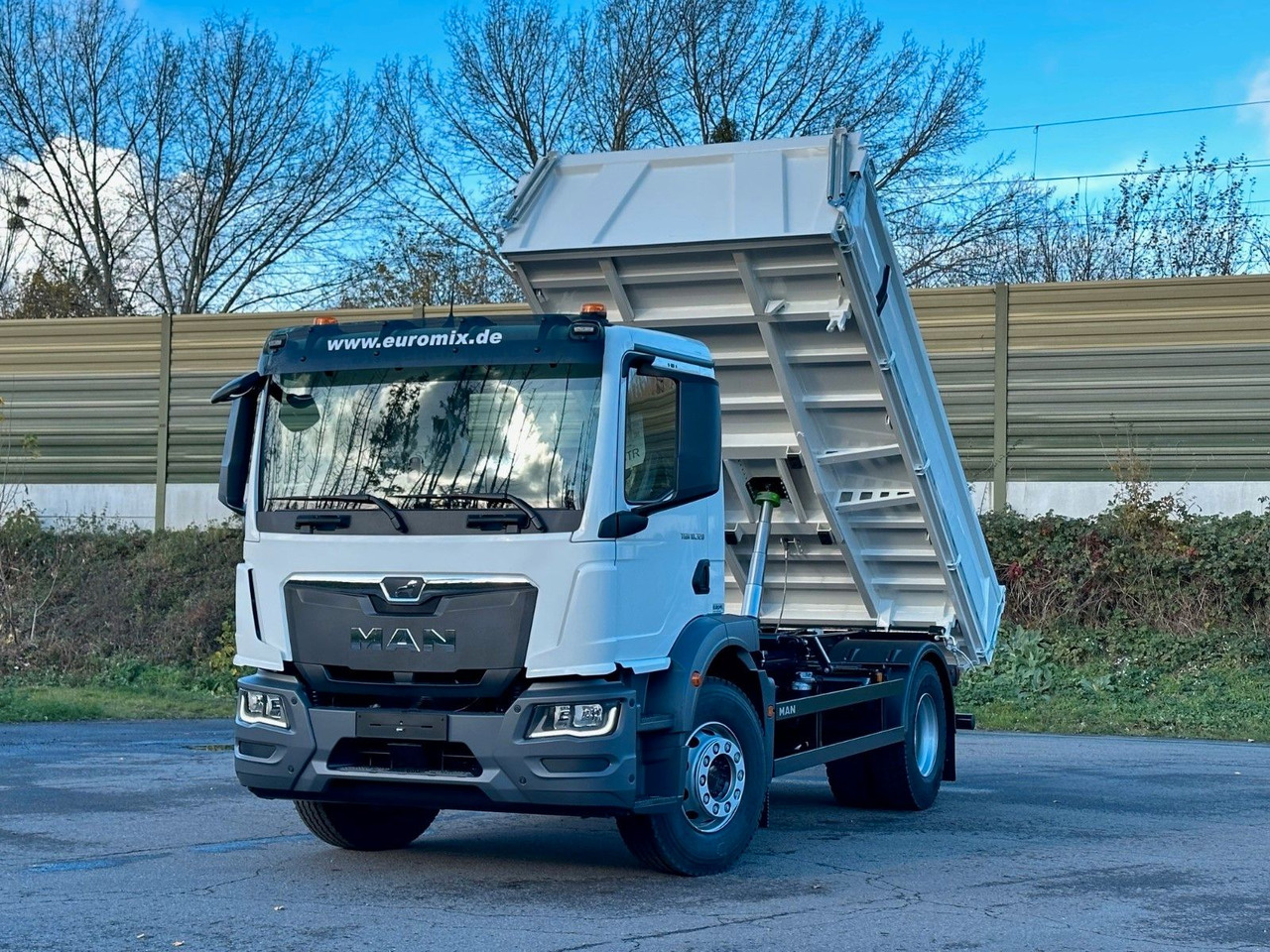 Tipper MAN TGM 18.320  4X2 / Euro 6e 3-Seiten-Kipper: picture 13