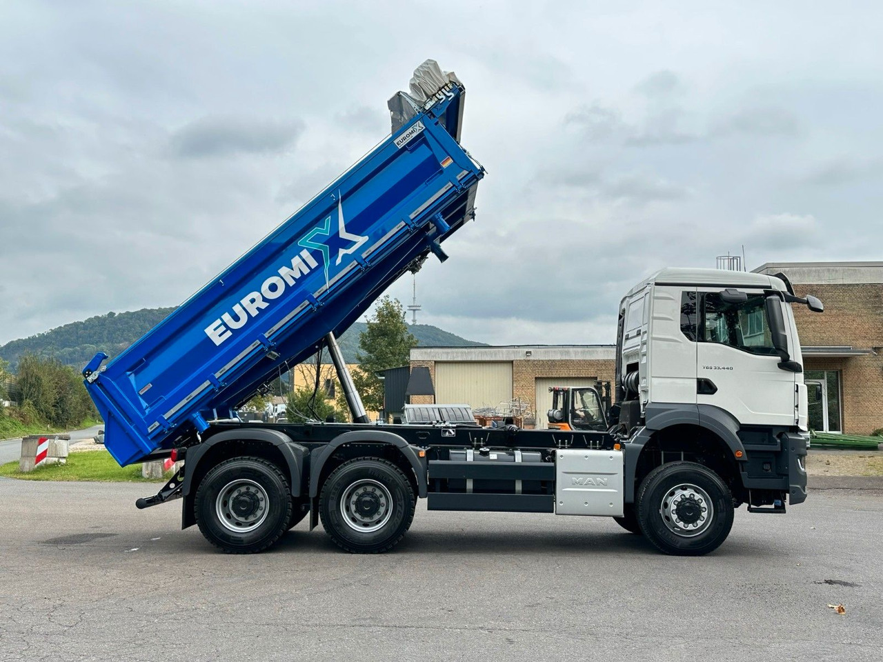 Tipper MAN TGS 33.440 6x6 /Euro6 3-Seiten-Kipper EuromixMTP: picture 30