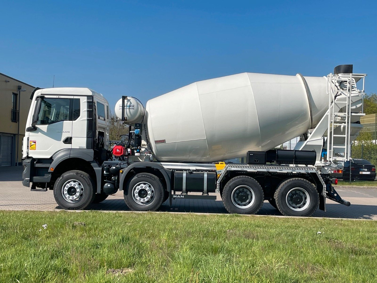 MAN TGS 35.470 8x4 EuromixMTP EM 10 L 10xVORHANDEN - Concrete mixer truck: picture 3 MAN TGS 35.470 8x4 EuromixMTP EM 10 L 10xVORHANDEN - Concrete mixer truck: picture 3
