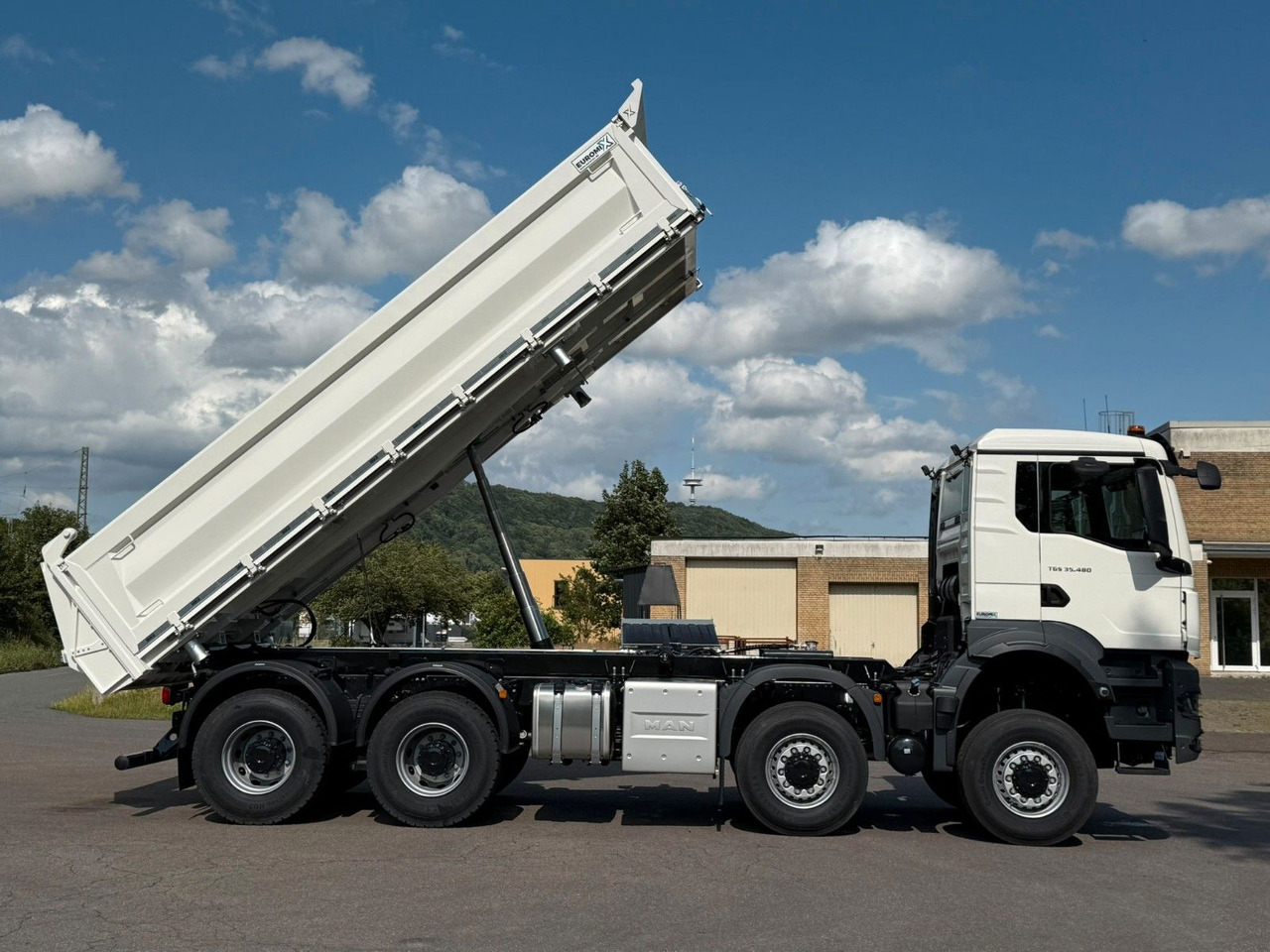 Tipper MAN TGS 35.480 8x8 EuromixMTP 3-Seiten-Kipper: picture 15