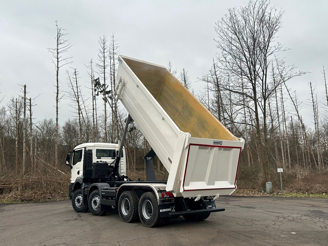 MAN TGS 41.400 8x4 / EUROMIX MTP 20m³/ EURO 5 - Skip loader truck: picture 5 MAN TGS 41.400 8x4 / EUROMIX MTP 20m³/ EURO 5 - Skip loader truck: picture 5