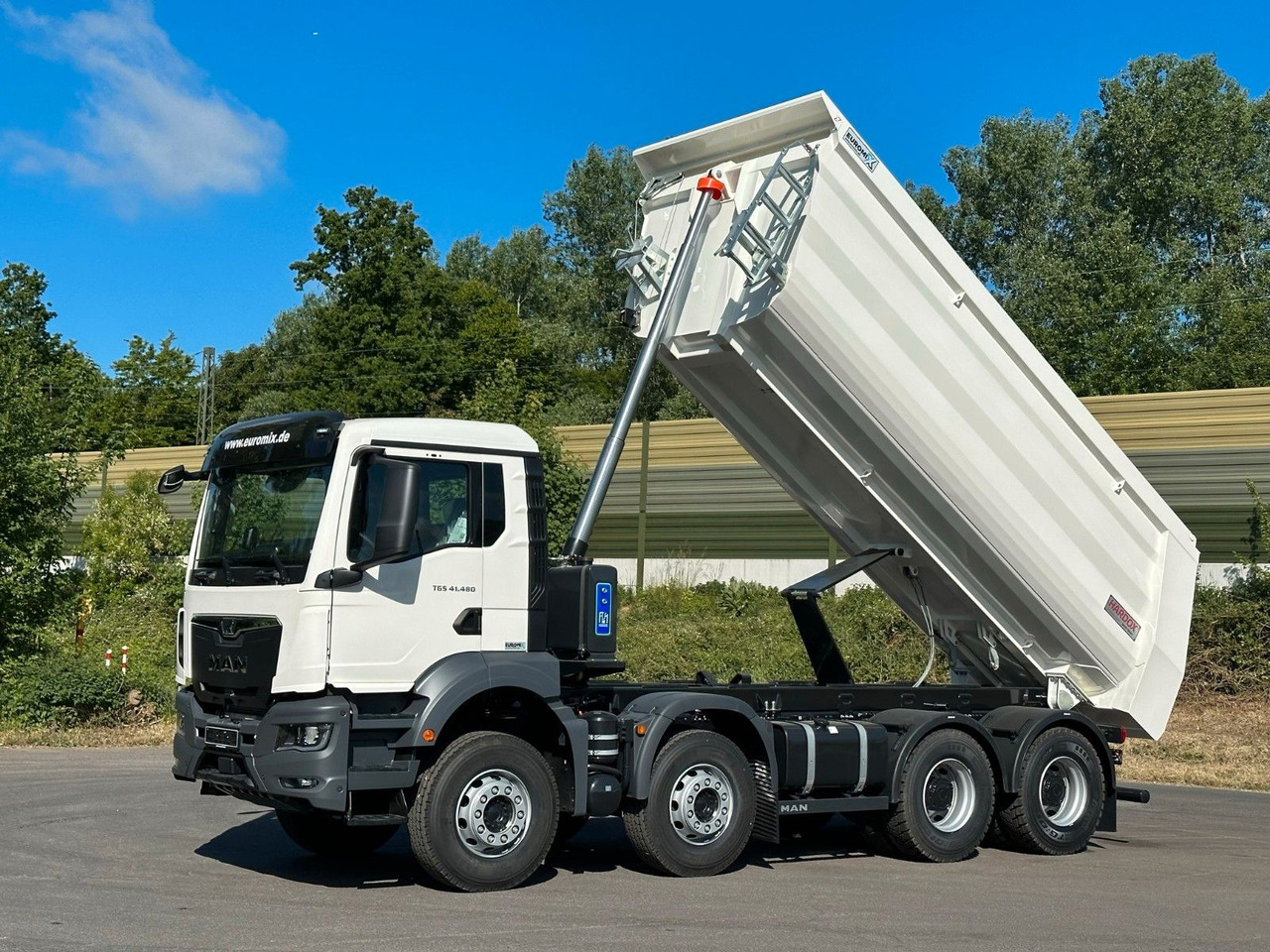 MAN TGS 41.480 BB 8X4 Euromix Mulden Kipper HARDOX - Tipper: picture 1 MAN TGS 41.480 BB 8X4 Euromix Mulden Kipper HARDOX - Tipper: picture 1