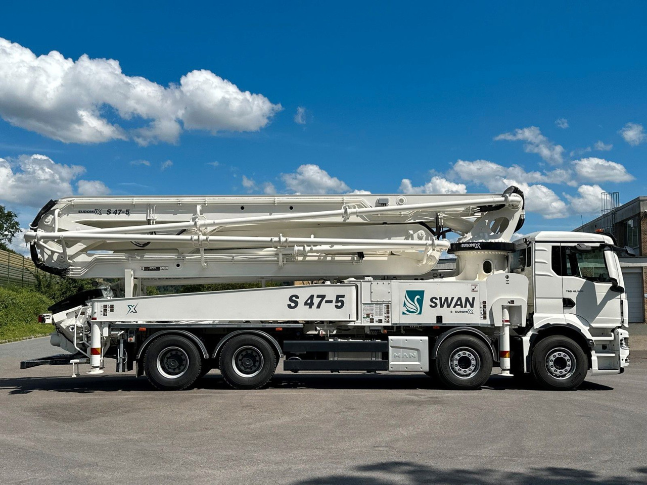 Concrete mixer truck MAN TGS 41.520 8x4 SWAN TSP 47-5 160RZ    ( 47m ): picture 7