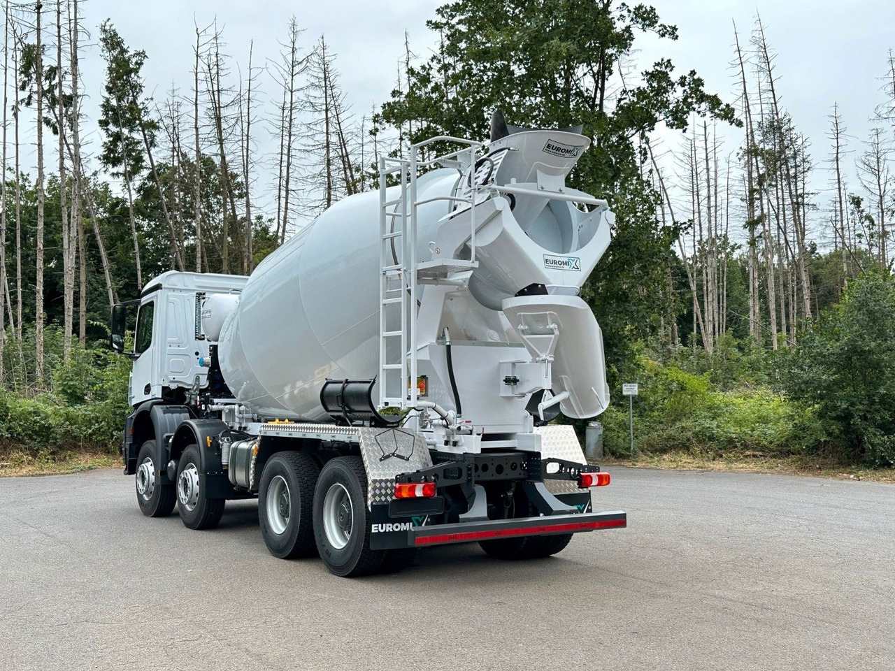 Mercedes-Benz AROCS 5 4142 B 8X4 Euro 3 EuromixMTP EM 10 - Concrete mixer truck: picture 5 Mercedes-Benz AROCS 5 4142 B 8X4 Euro 3 EuromixMTP EM 10 - Concrete mixer truck: picture 5