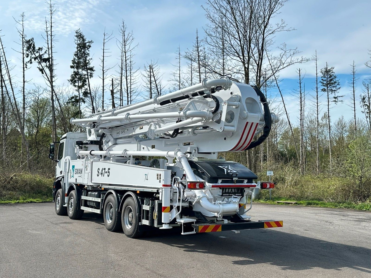 Mercedes-Benz Arocs 5 4542 8x4 SWAN TSP 47-5 160RZ ( 47m ) - Concrete mixer truck: picture 4 Mercedes-Benz Arocs 5 4542 8x4 SWAN TSP 47-5 160RZ ( 47m ) - Concrete mixer truck: picture 4