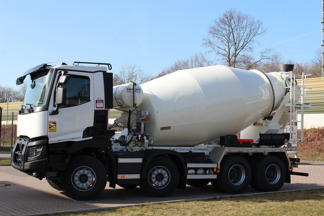 Renault 440 8X4 Renault 440 8X4 - Concrete mixer truck: picture 2 Renault 440 8X4 Renault 440 8X4 - Concrete mixer truck: picture 2